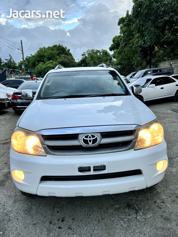 Toyota Fortuner 2,0L 2006