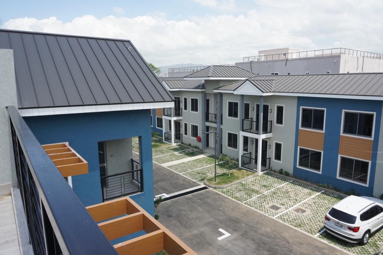 Townhouse for Rent   Kingston 6