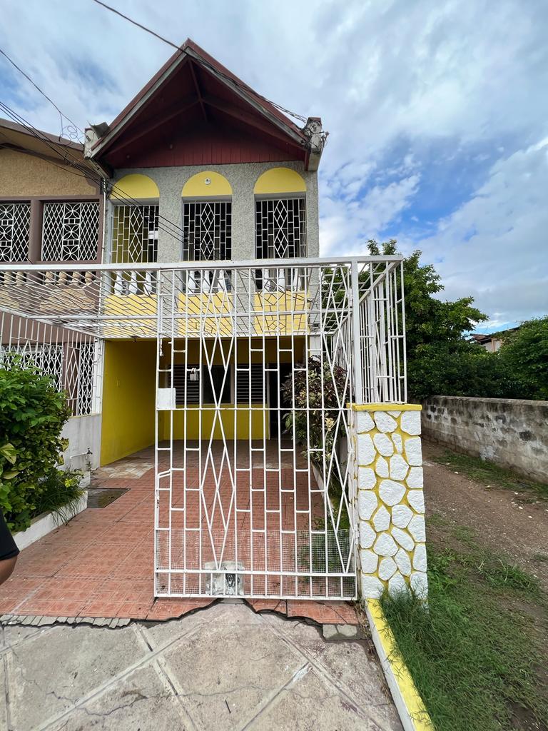 Townhouse for Sale   Gregory Park
