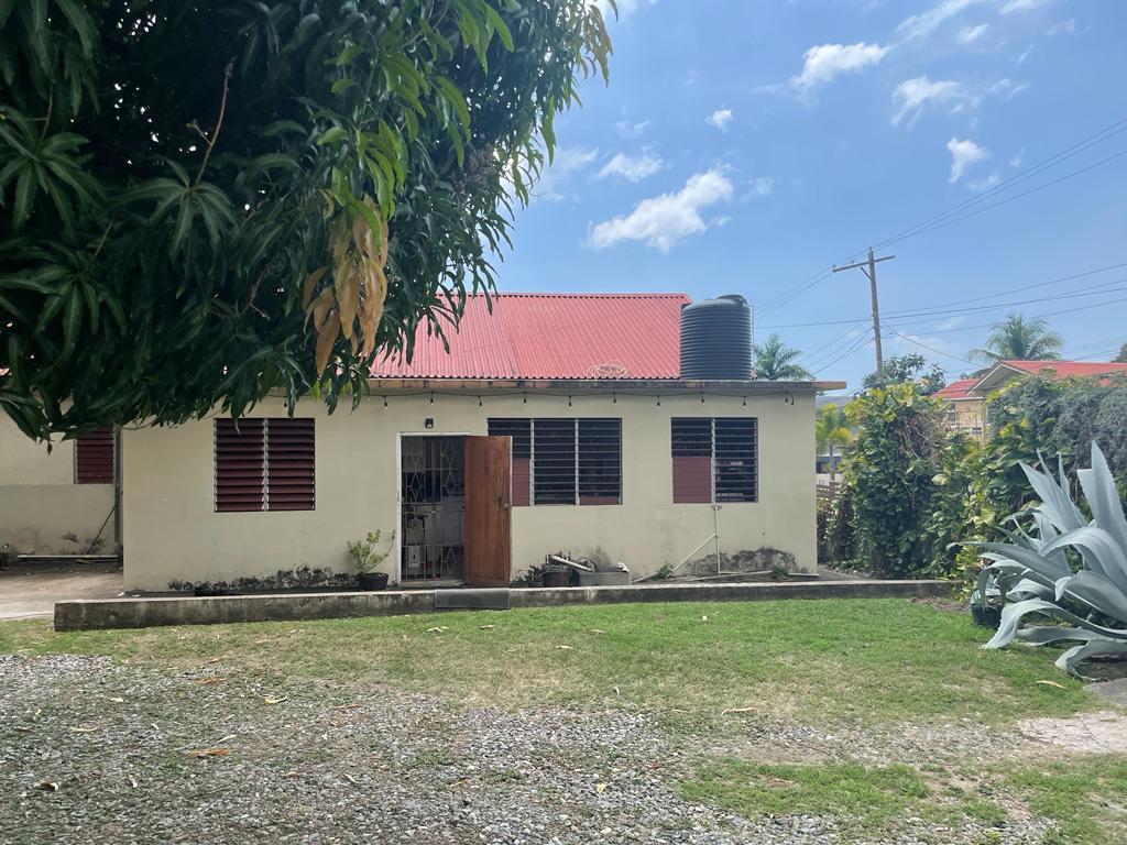House for Sale   Kingston 6
