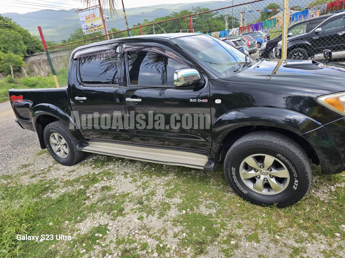 2005 Toyota Hilux