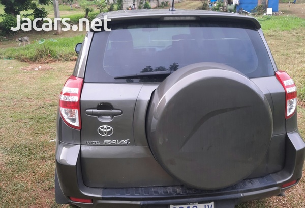 Toyota RAV4 2,4L 2012