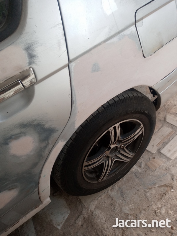 Nissan Bluebird 2,0L 2000