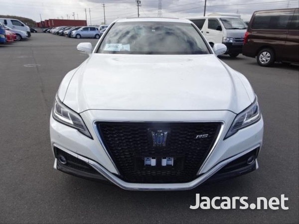 Toyota Crown 2,0L 2019