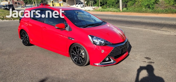 Toyota Aqua 1,5L 2014