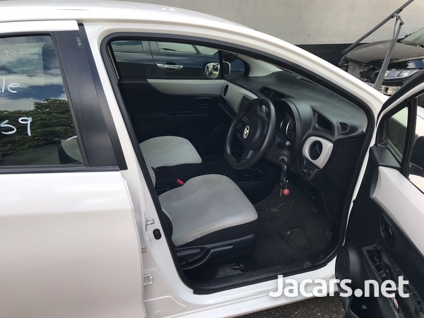 Toyota Vitz 1,3L 2014