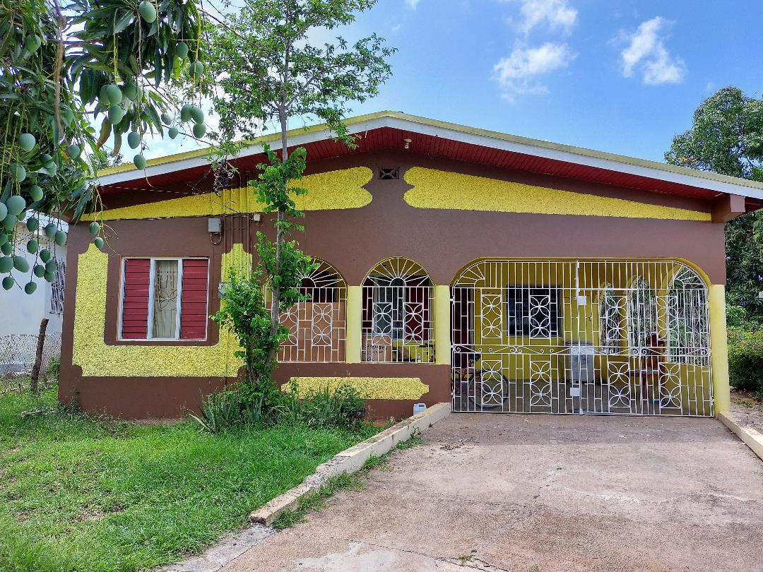 House for Sale   May Pen