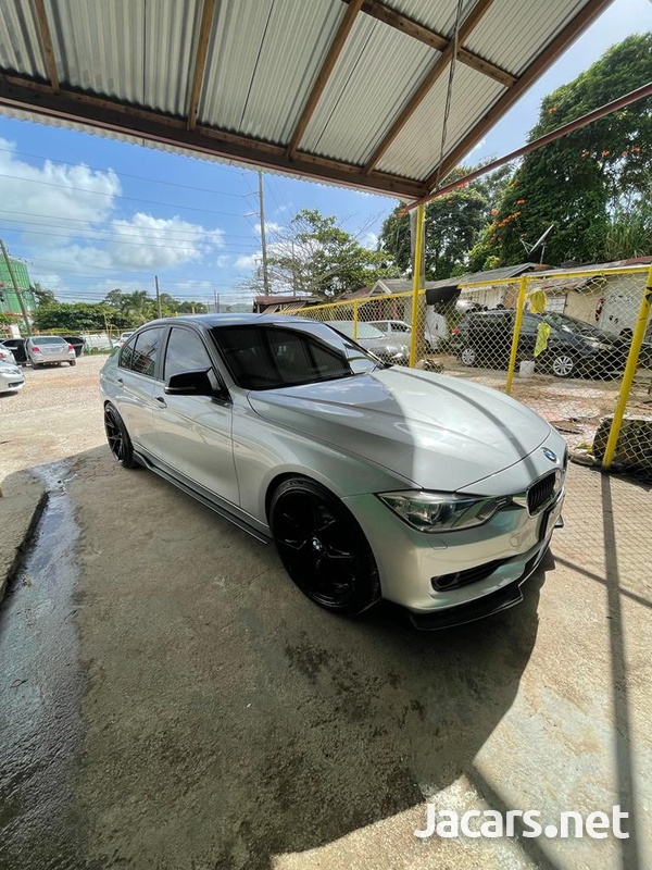 BMW 3-Series 2,0L 2012