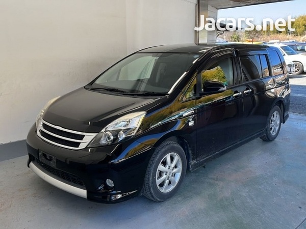 Toyota Isis 1,8L 2014