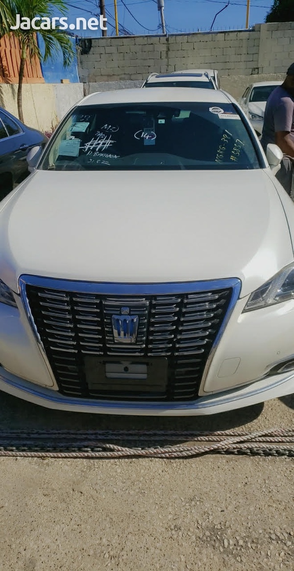 Toyota Crown 2,5L 2017