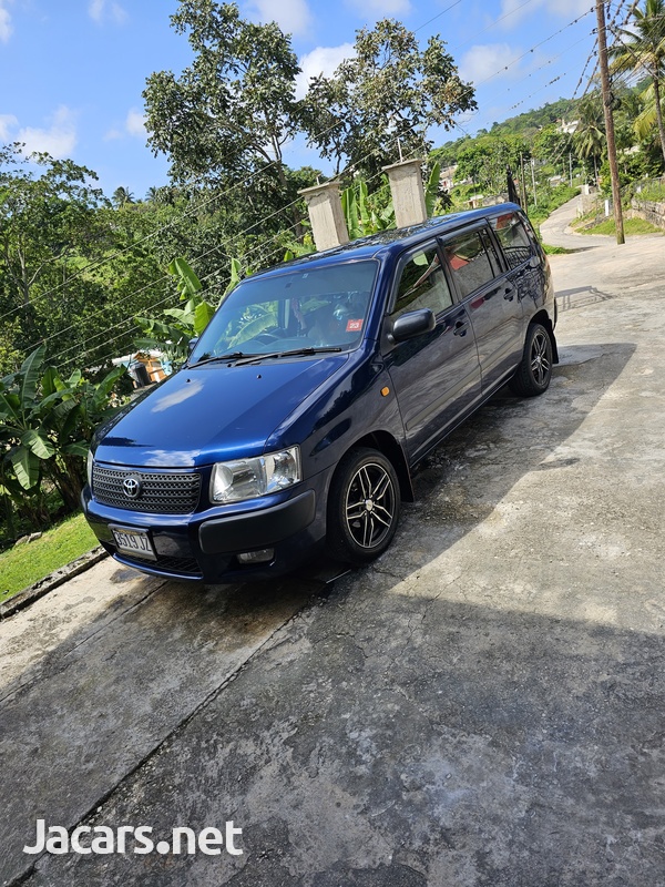 Toyota Succeed 1,5L 2013