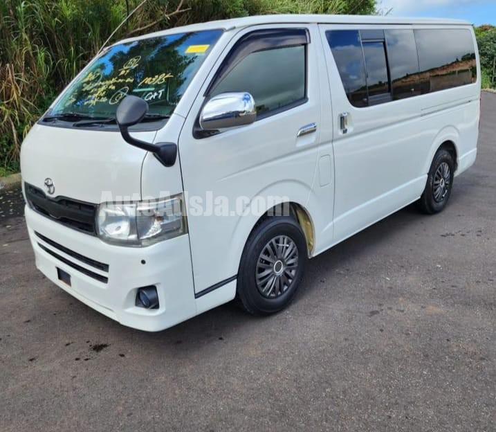2013 Toyota Hiace Super GL