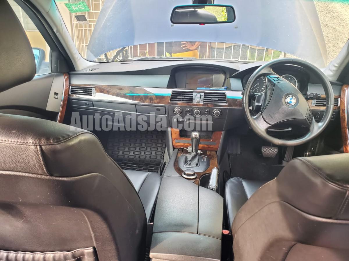 2007 BMW 523i