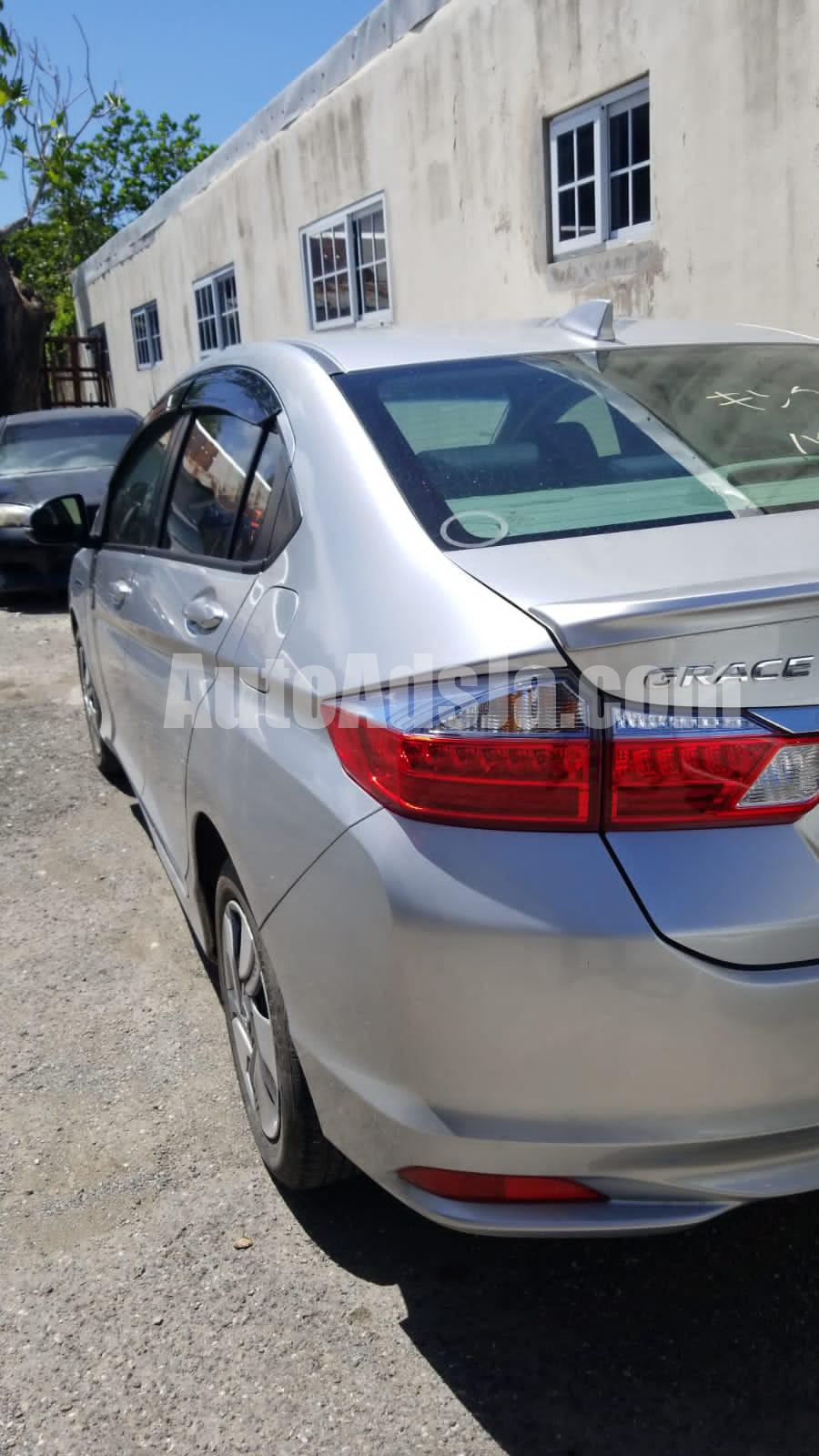 2015 Honda Grace