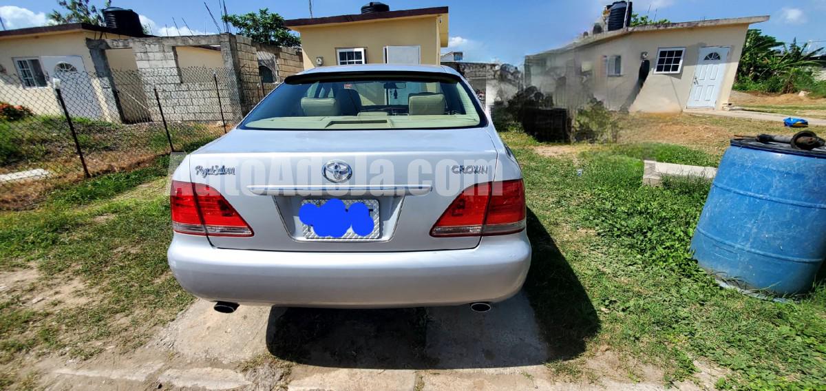 2005 Toyota Crown