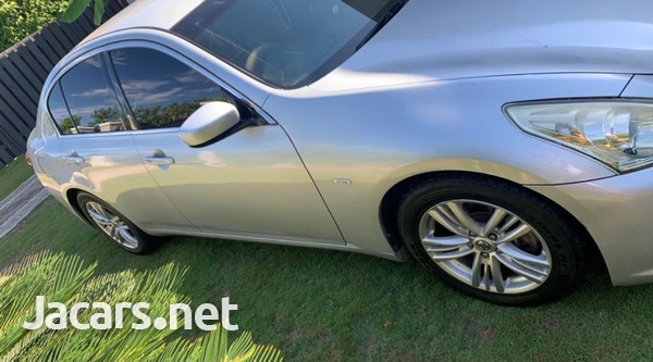 Nissan Skyline 2,5L 2012