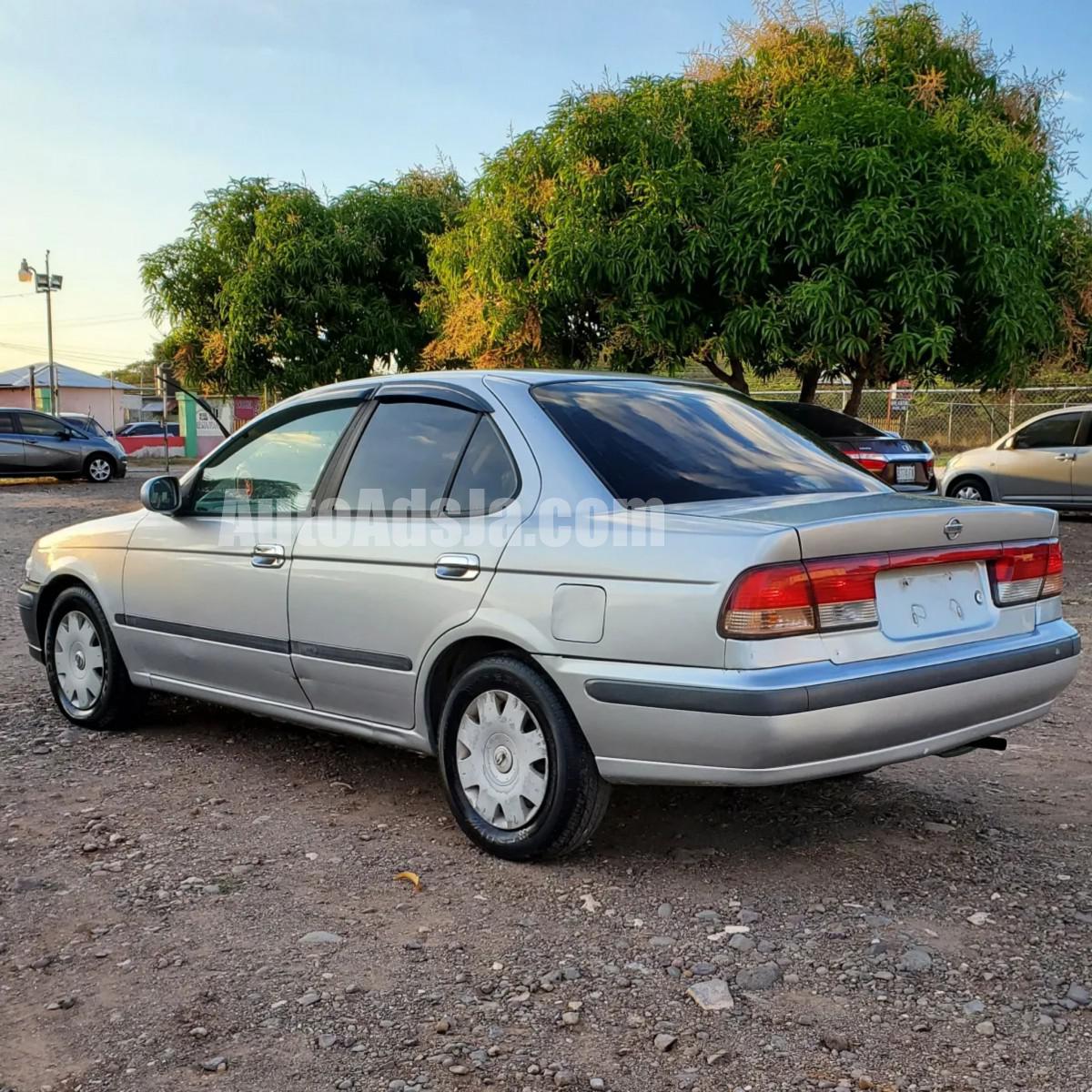 2001 Nissan Sunny B15