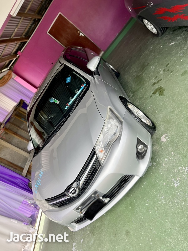 Toyota Fielder 1,5L 2014