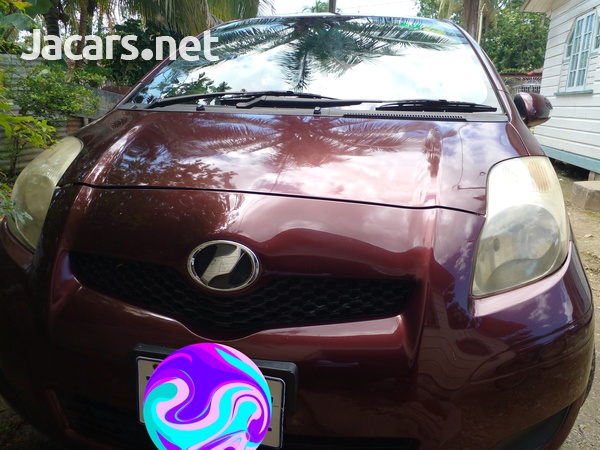 Toyota Vitz 1,0L 2010