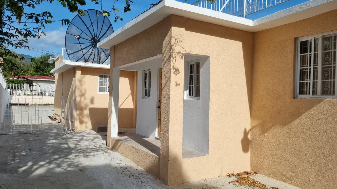 House for Rent   Kingston 6