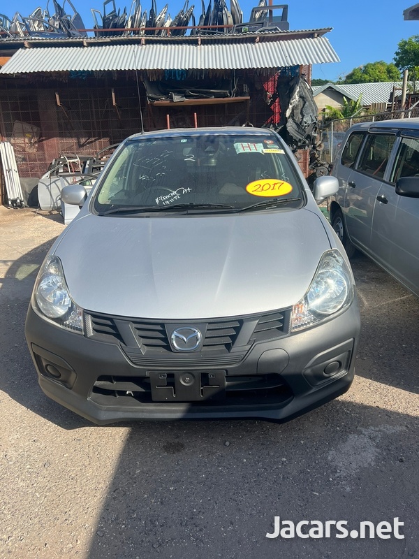 Mazda Familia 1,5L 2017