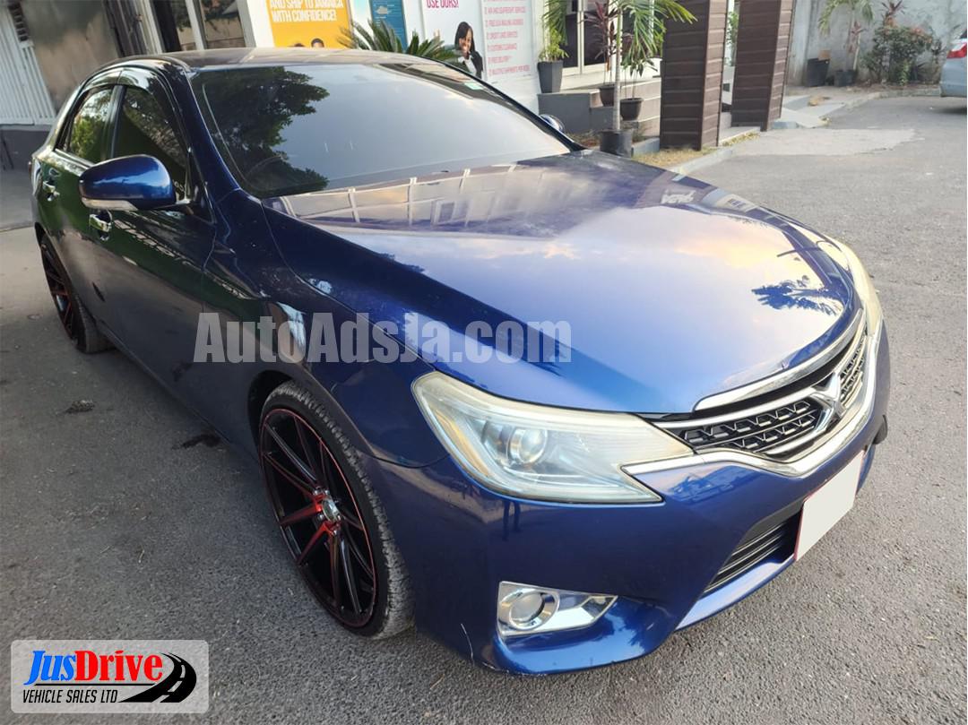 2013 Toyota MARK X