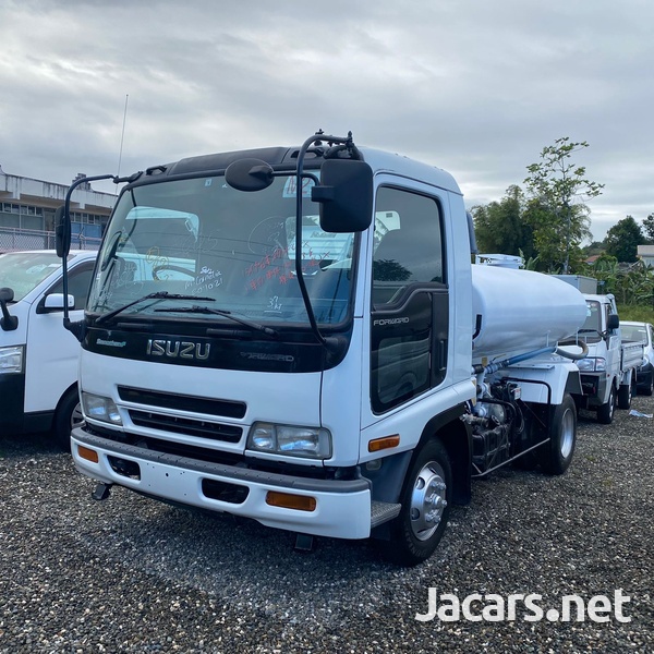 2005 Isuzu Forward Water Truck