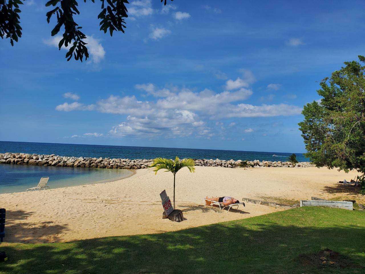 Apartment for Sale   Negril