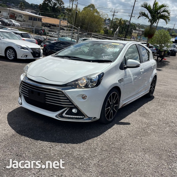 Toyota Aqua 1,5L 2016