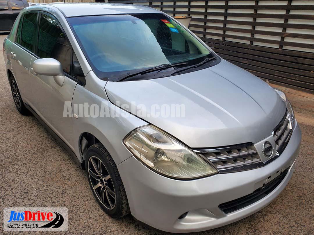 2008 Nissan TIIDA