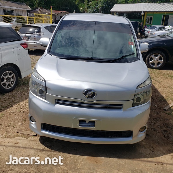 Toyota Voxy 2,0L 2008