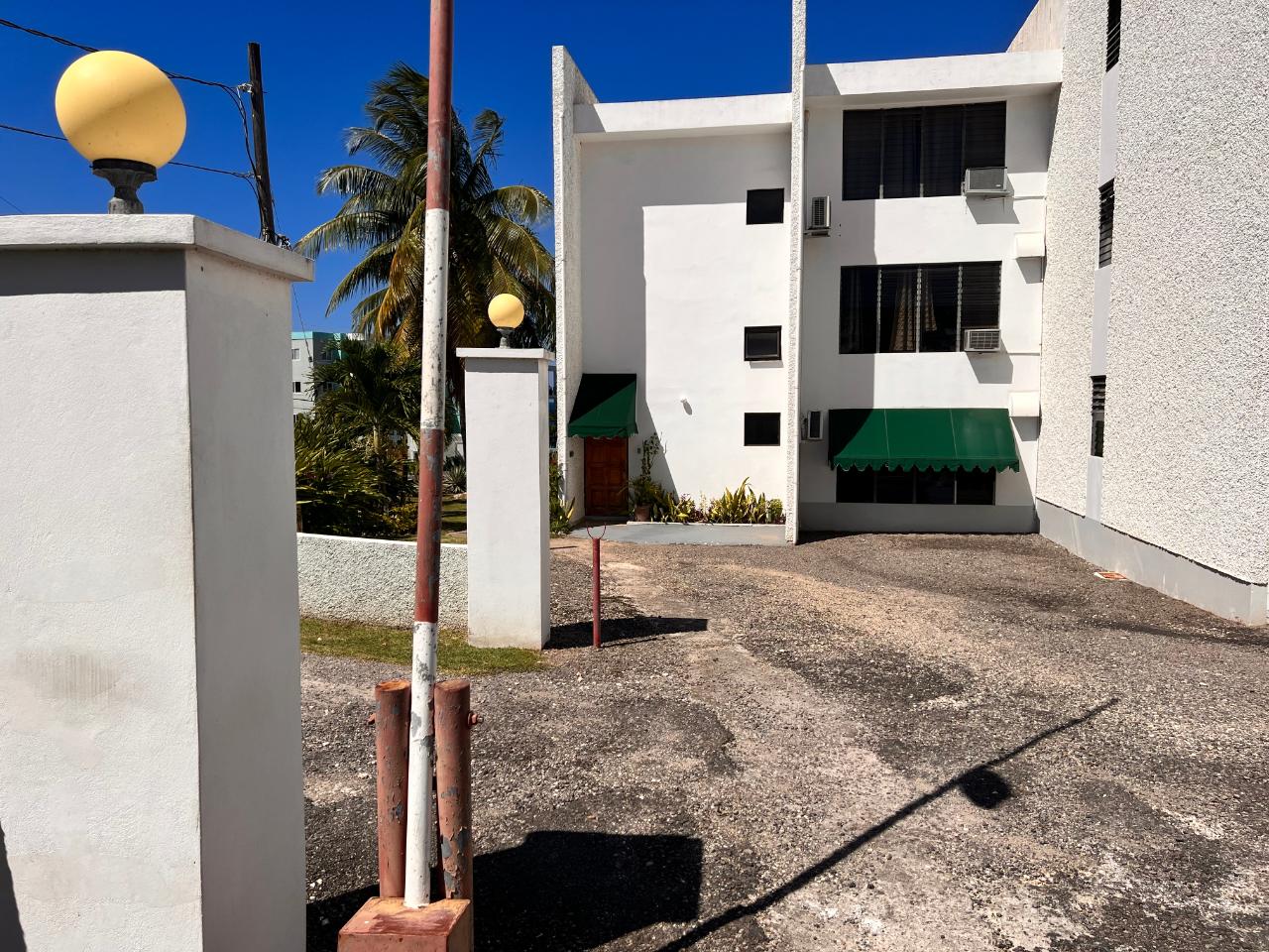 Apartment for Sale   Tower Isle