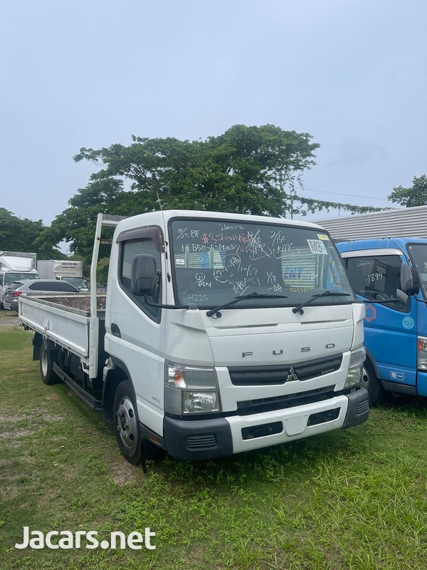2013 Mitsubishi Canter