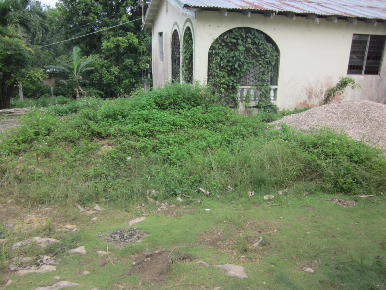 House for Private   Albert Town