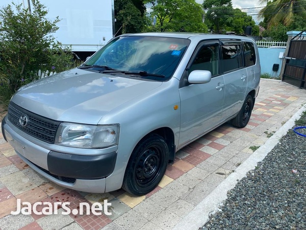 Toyota Probox 1,5L 2013