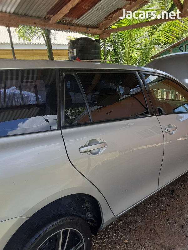 Toyota Fielder 1,5L 2010