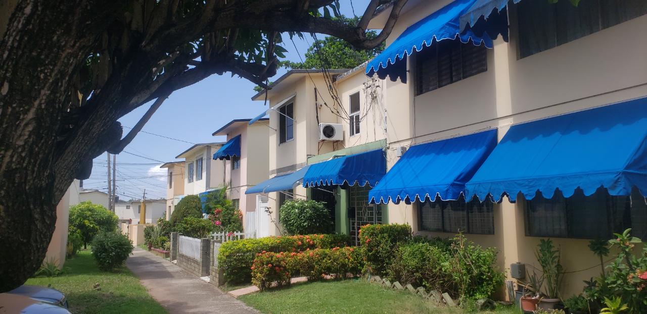 Townhouse for Sale   Kingston 10