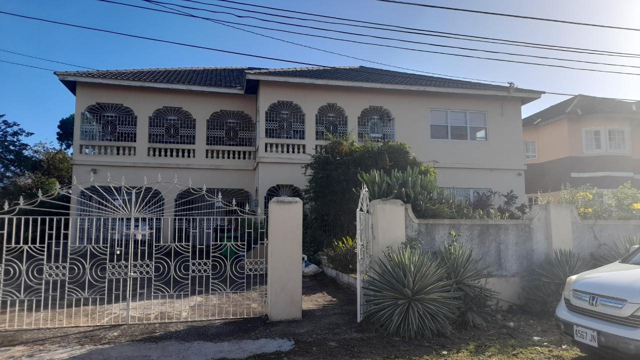 House for Sale   May Pen