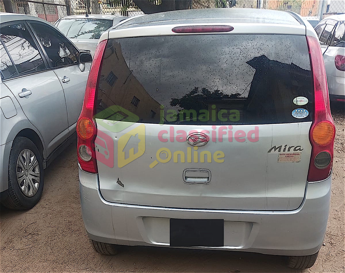 For Sale: DAIHATSU MIRA 2012
