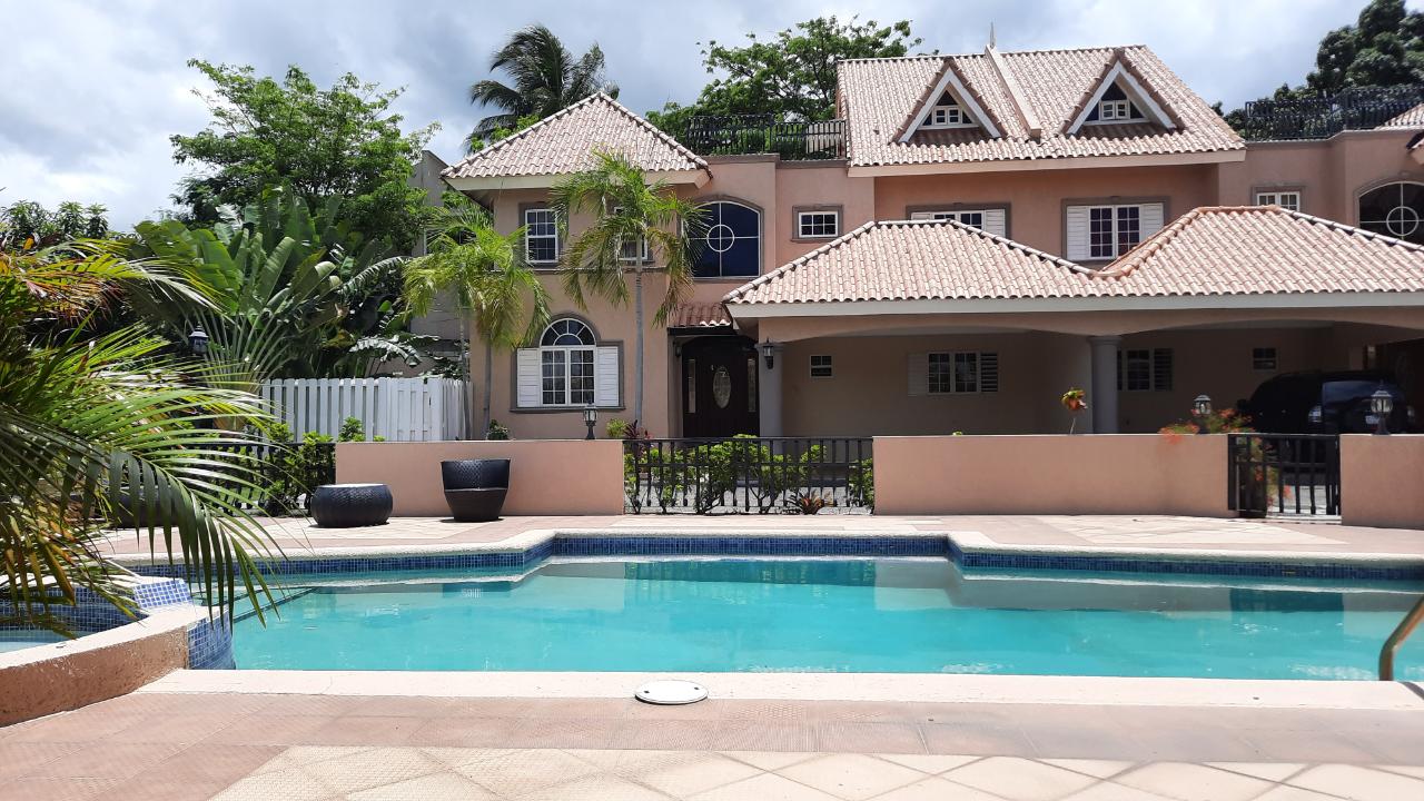 Townhouse for Rent   Kingston 8