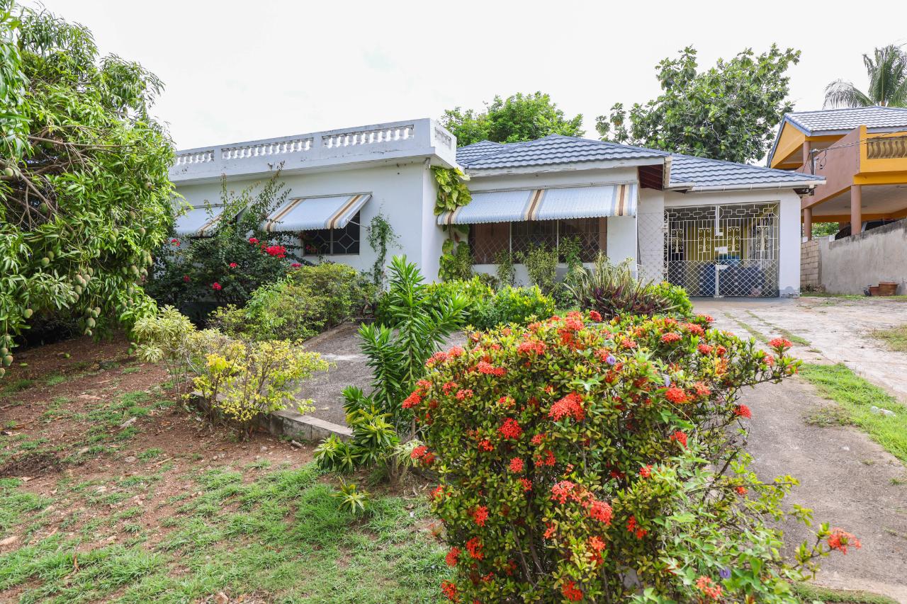 House for Sale   Old Harbour
