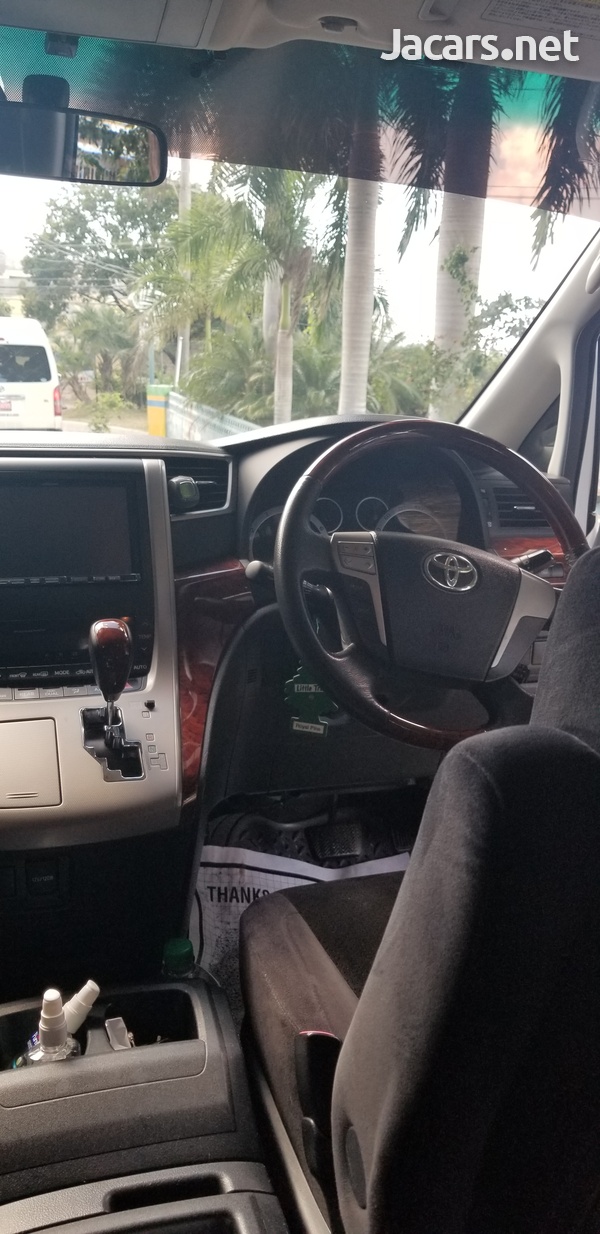 Toyota Alphard 3,5L 2011