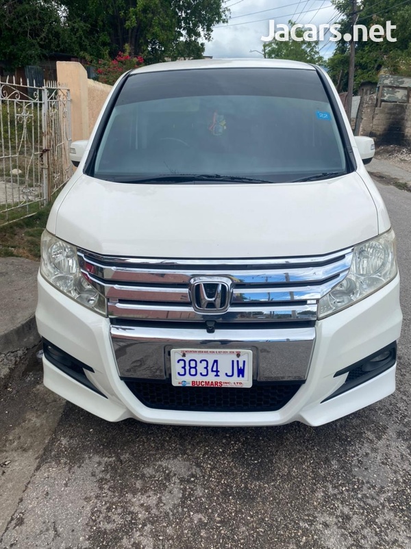 Honda Stepwgn 2,0L 2010