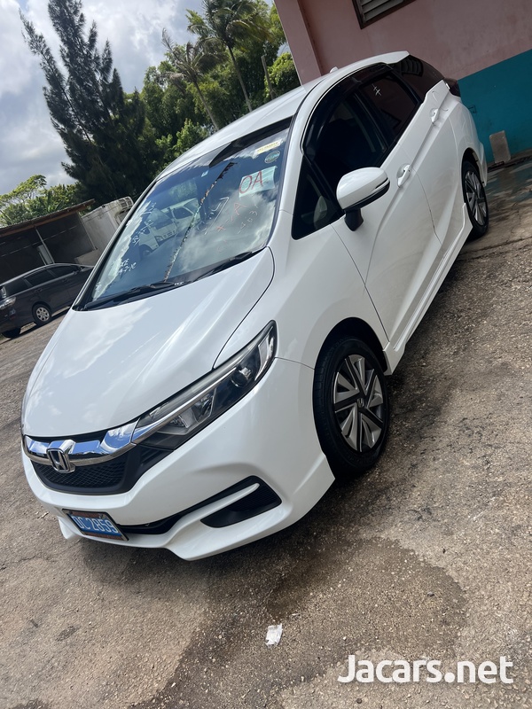 Honda Shuttle 1,5L 2016