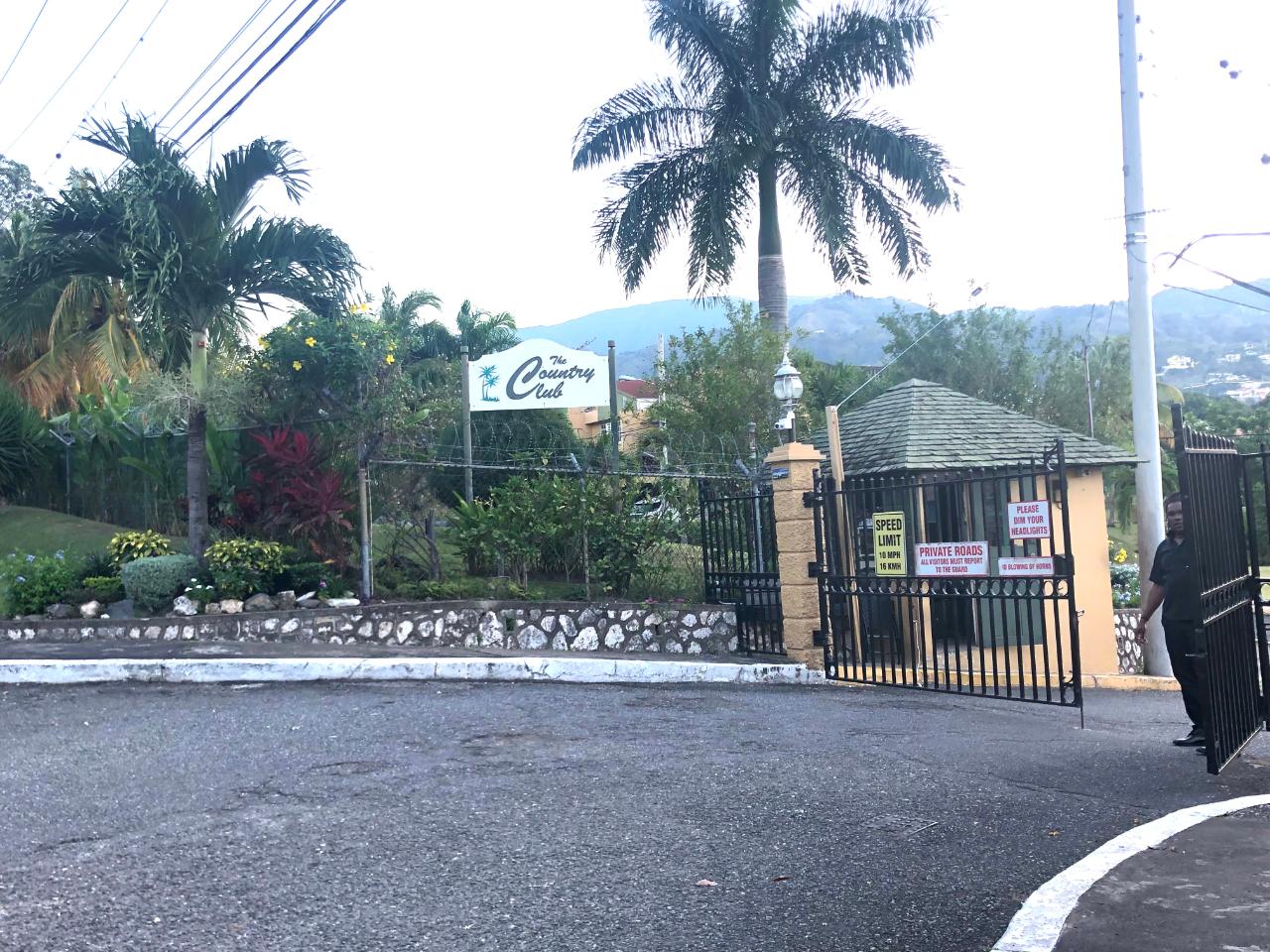 Townhouse for Rent   Kingston 8