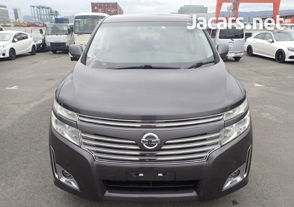 Nissan Elgrand 3,5L 2013