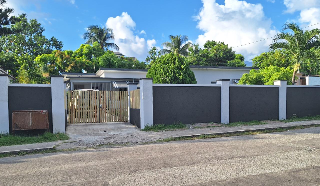 House for Rent   Kingston 10