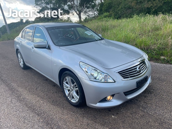 Nissan Skyline 2,5L 2014