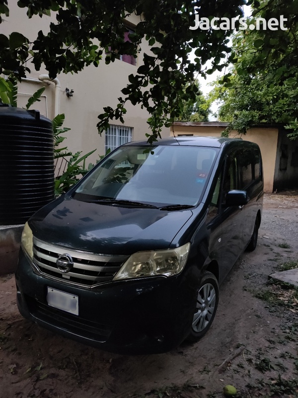 Nissan Serena 2,0L 2012