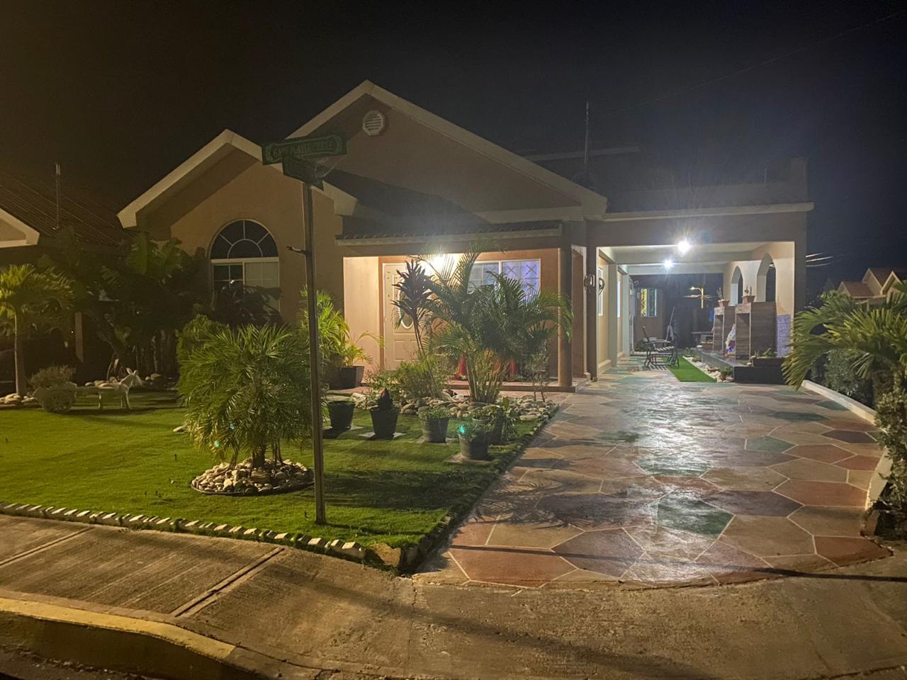 House for Sale   Spanish Town